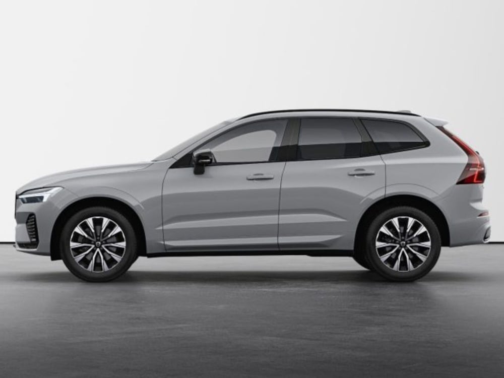 Volvo XC60 nuova a Modena (3)