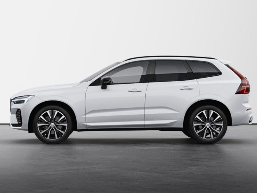 Volvo XC60 nuova a Modena (3)