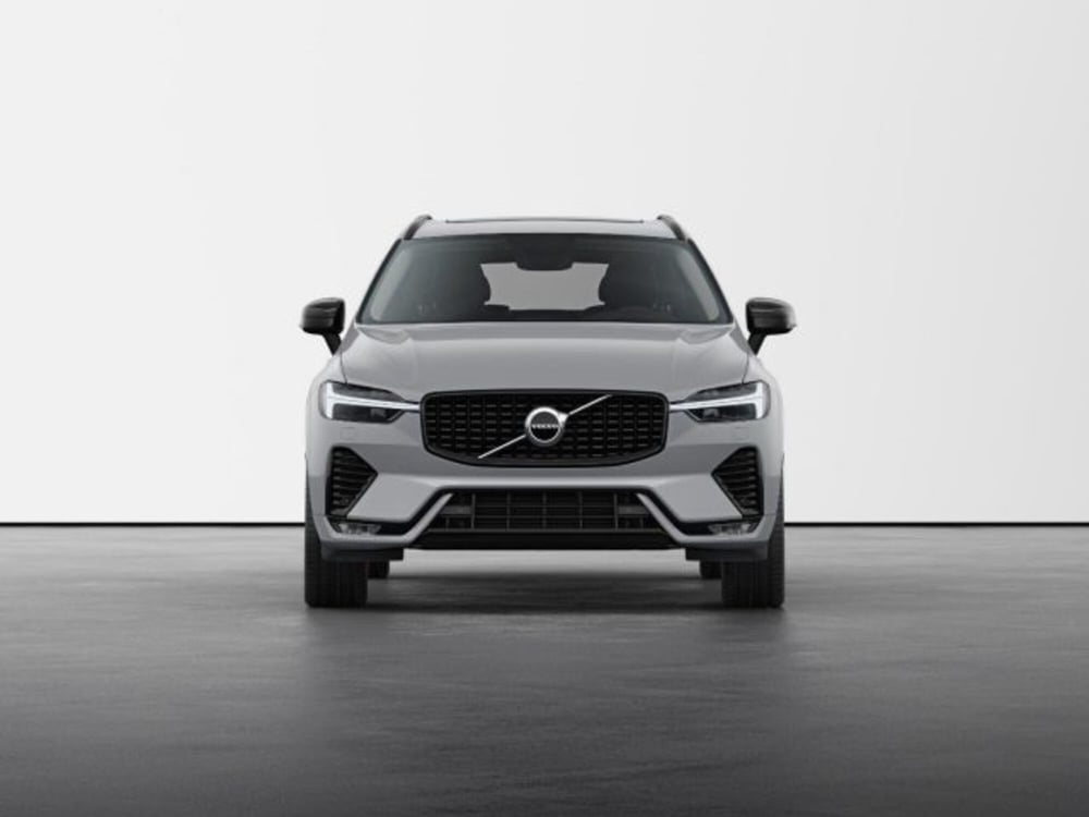 Volvo XC60 nuova a Modena (7)