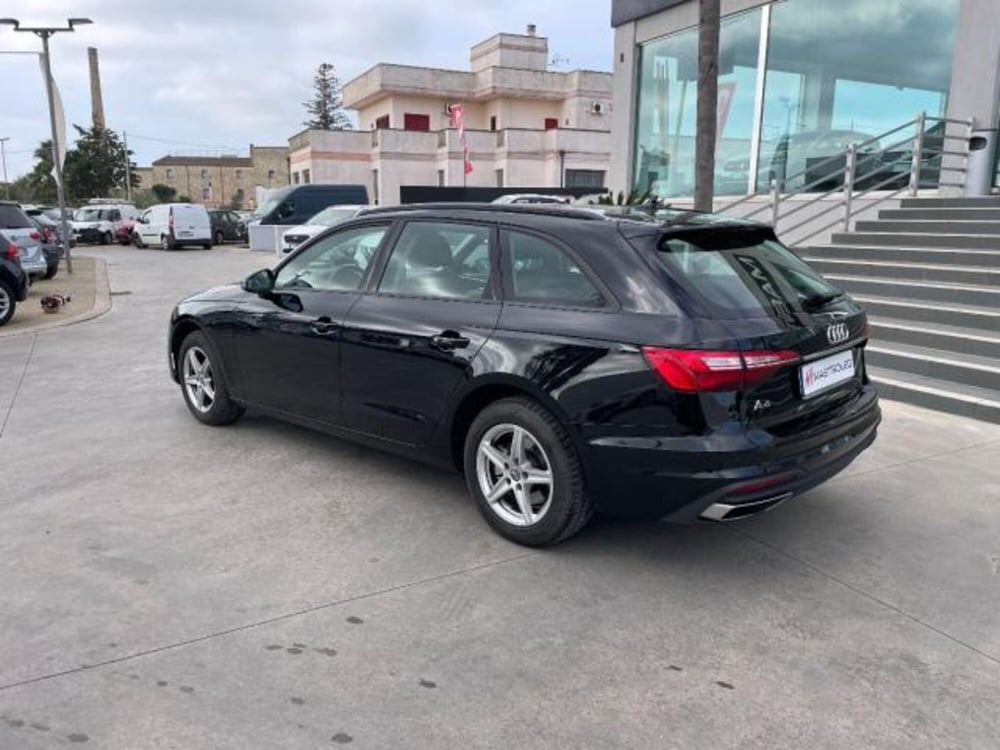 Audi A4 Avant usata a Lecce (15)