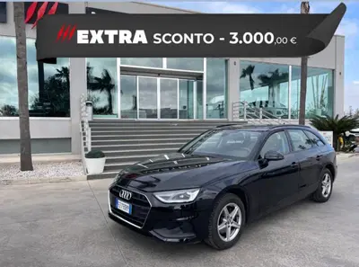 Audi A4 Avant 30 TDI S tronic Business del 2019 usata a Tricase