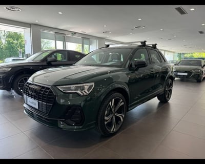 Audi Q3 35 2.0 tdi Identity Black s-tronic nuova a Conegliano