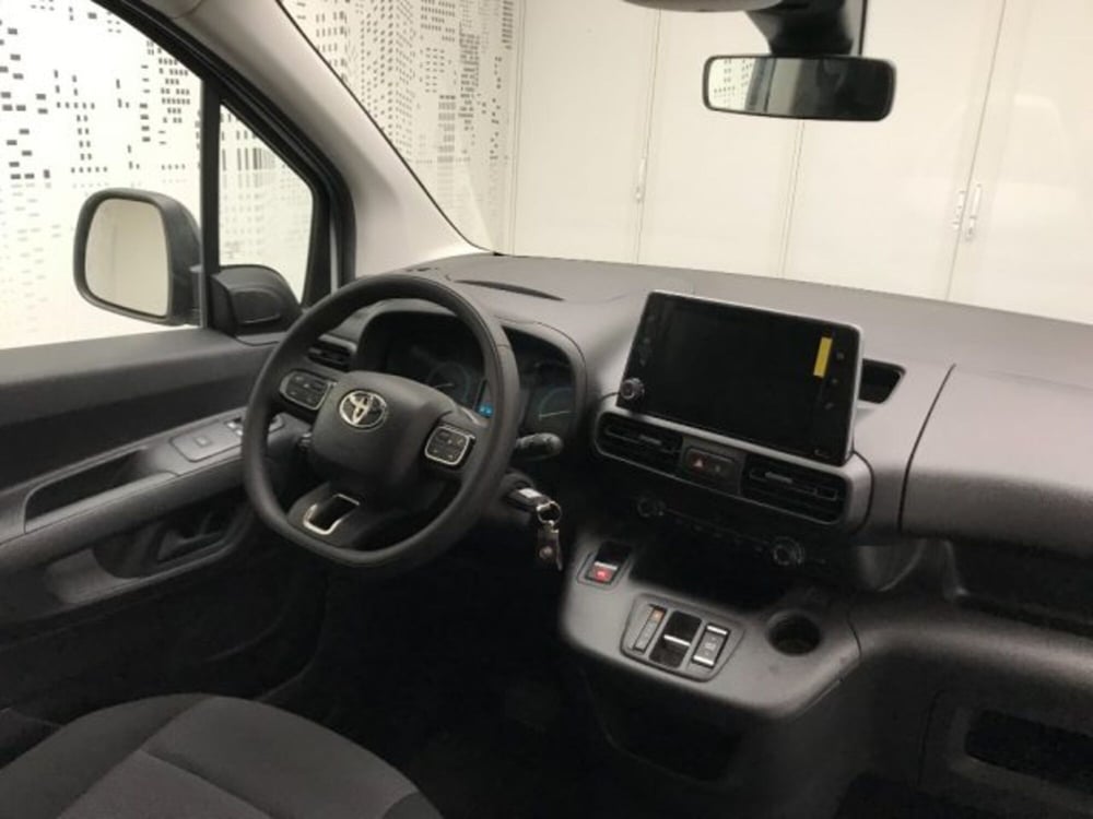 Toyota Proace City Electric nuova a Cuneo (10)