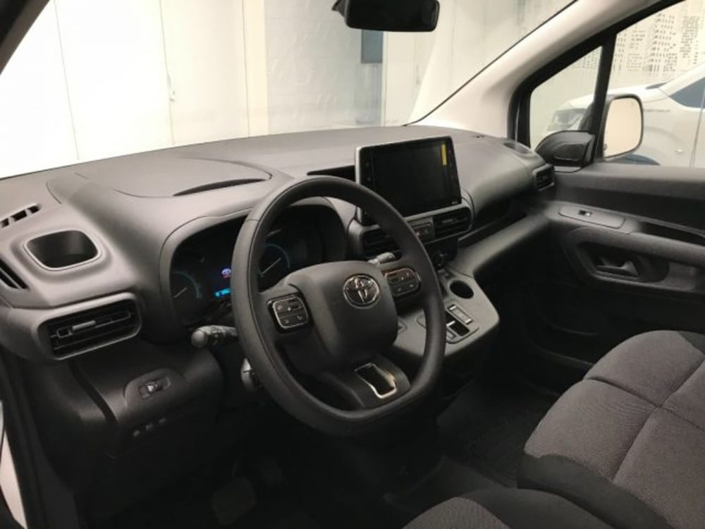 Toyota Proace City Electric nuova a Cuneo (8)