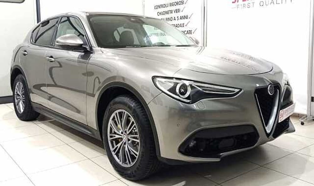 Alfa Romeo Stelvio usata a Lecce