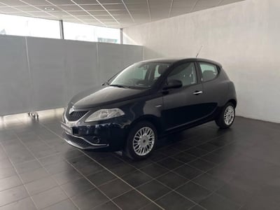 Lancia Ypsilon 1.2 69 CV 5 porte GPL Ecochic Silver del 2017 usata a Torino