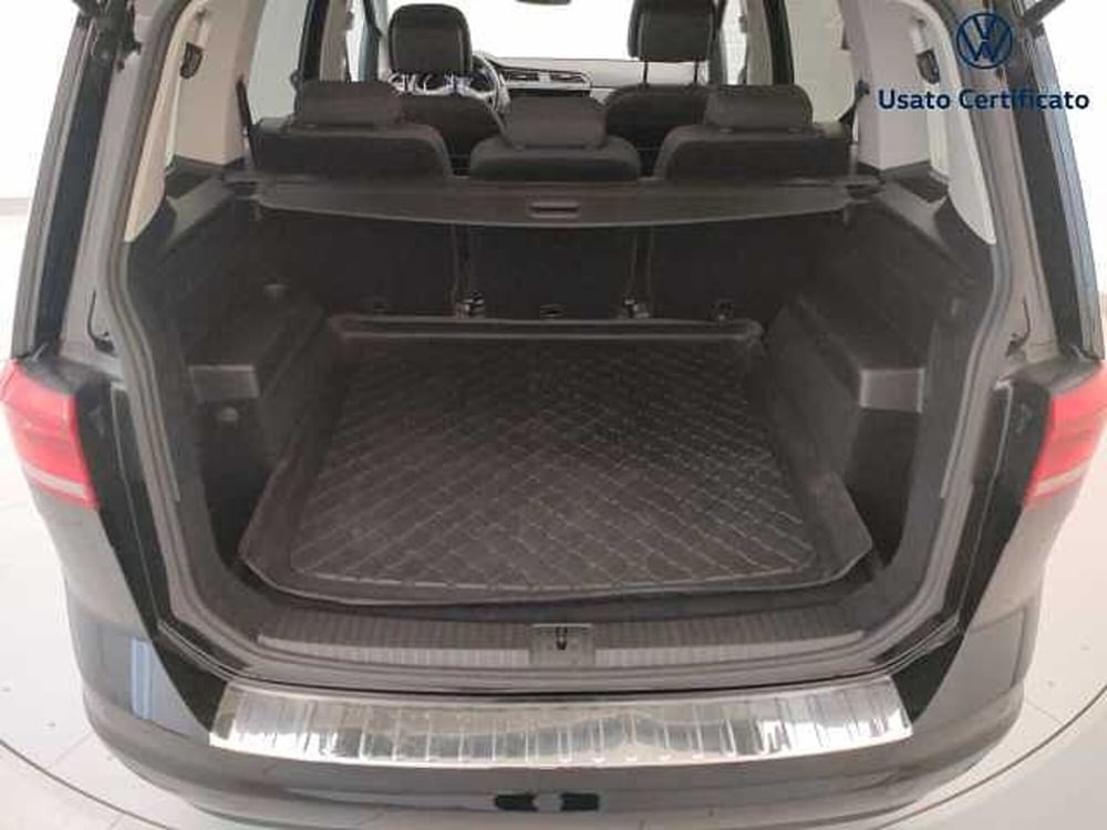 Volkswagen Touran usata a Varese (9)