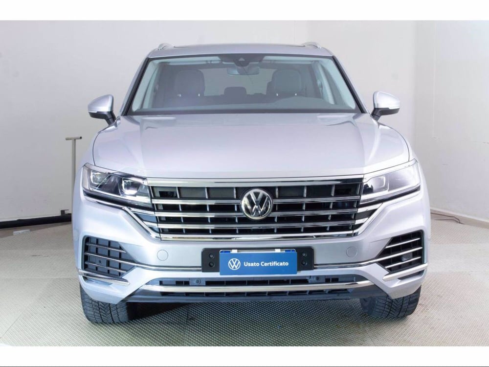 Volkswagen Touareg usata a Novara (2)