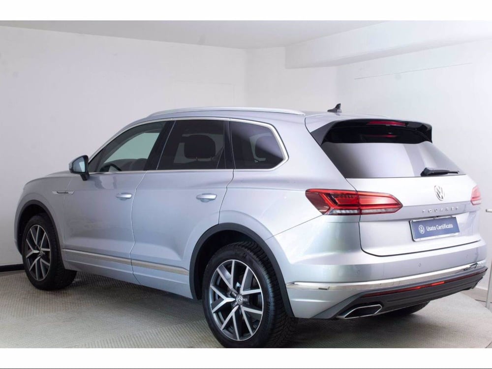 Volkswagen Touareg usata a Novara (4)