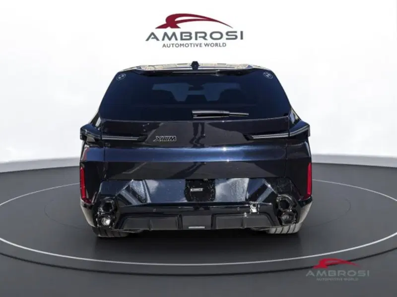 BMW XM nuova a Perugia (8)