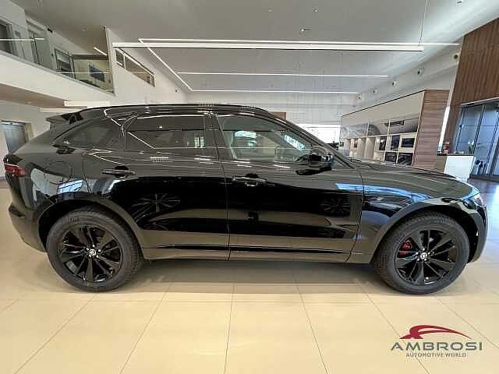 Jaguar F-Pace nuova a Viterbo (5)