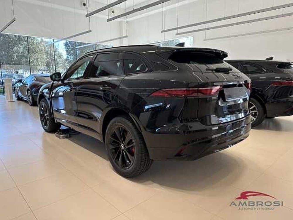 Jaguar F-Pace nuova a Viterbo (8)