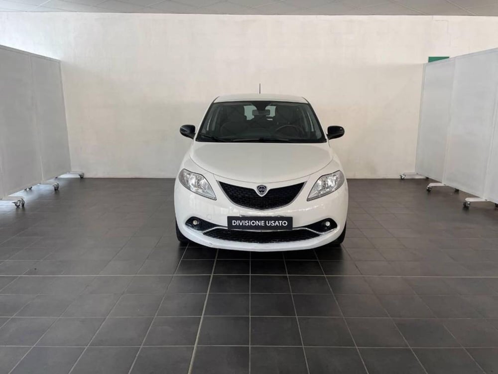 Lancia Ypsilon usata a Torino (5)