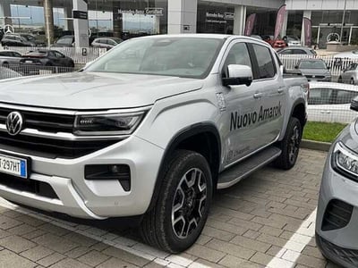 Volkswagen Amarok 3.0 tdi V6 Style 4motion auto del 2024 usata a Rende