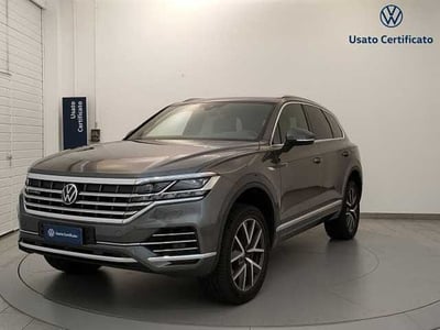 Volkswagen Touareg 3.0 V6 TSI Elegance del 2021 usata a Busto Arsizio