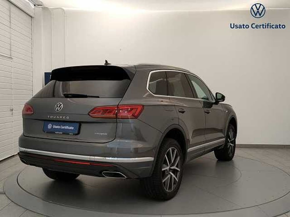 Volkswagen Touareg usata a Varese (5)