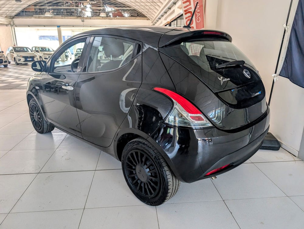 Lancia Ypsilon usata a Arezzo (3)