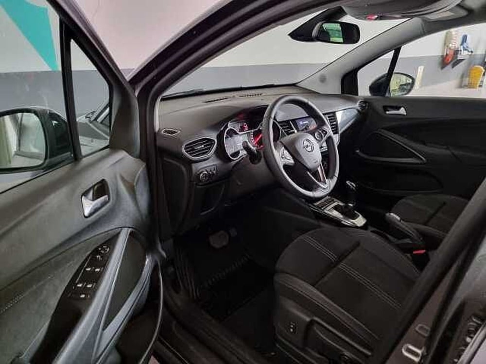 Opel Crossland nuova a Salerno (10)