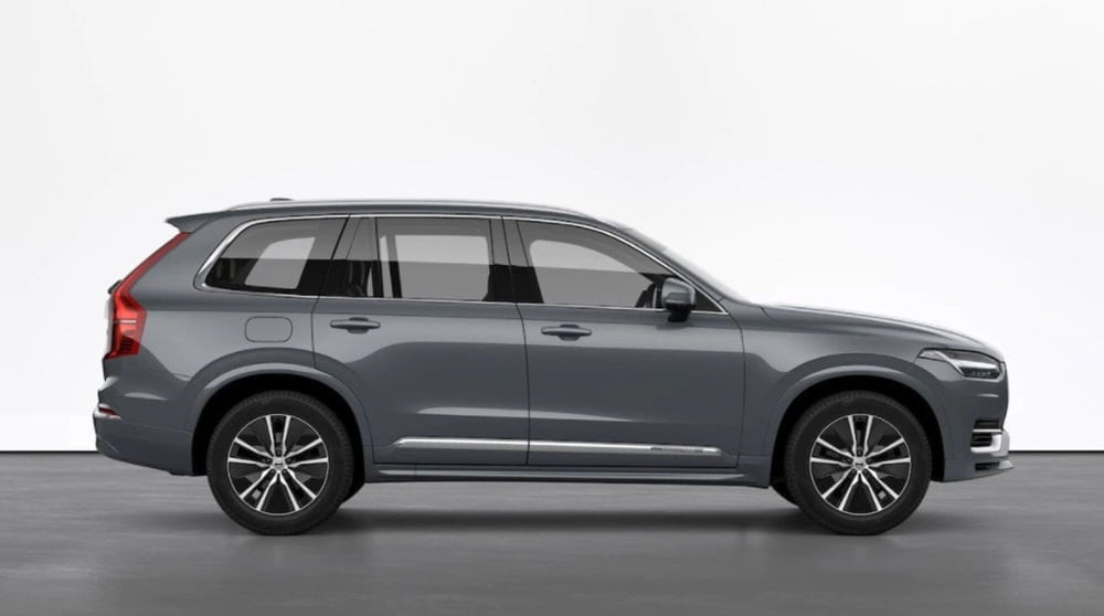 Volvo XC90 nuova a Bari (3)