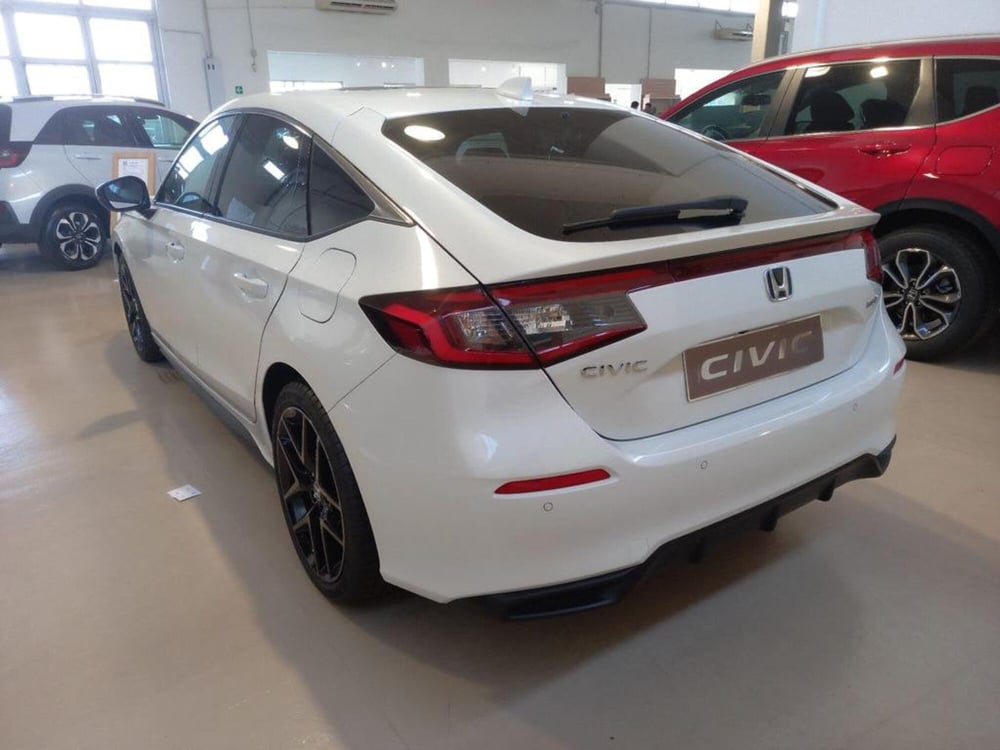 Honda Civic nuova a Bari (2)