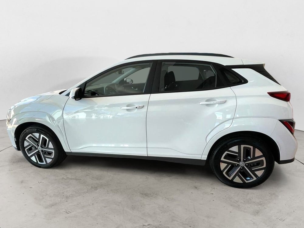 Hyundai Kona usata a Bari (4)