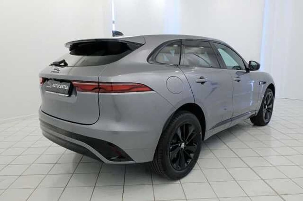 Jaguar F-Pace nuova a Mantova (2)