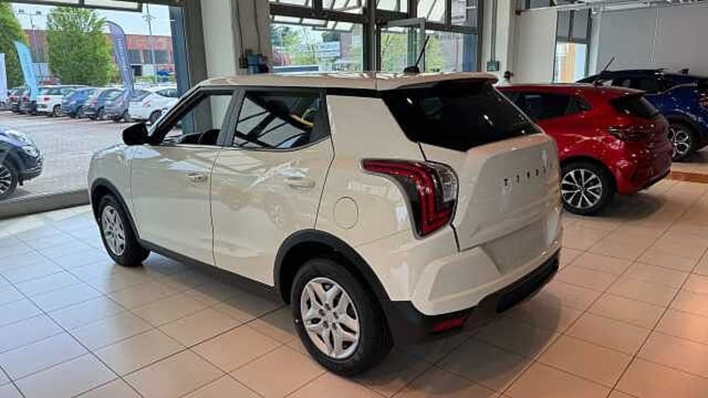 Ssangyong Tivoli nuova a Milano (2)