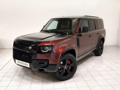 Land Rover Defender 130 3.0d i6 mhev X awd 300cv auto 8p.ti del 2023 usata a Novara