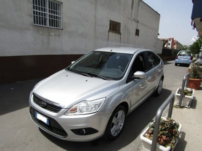 Ford Focus 1.6 TDCi (110CV) 5p. ECOnetic DPF  del 2009 usata a Somma Vesuviana