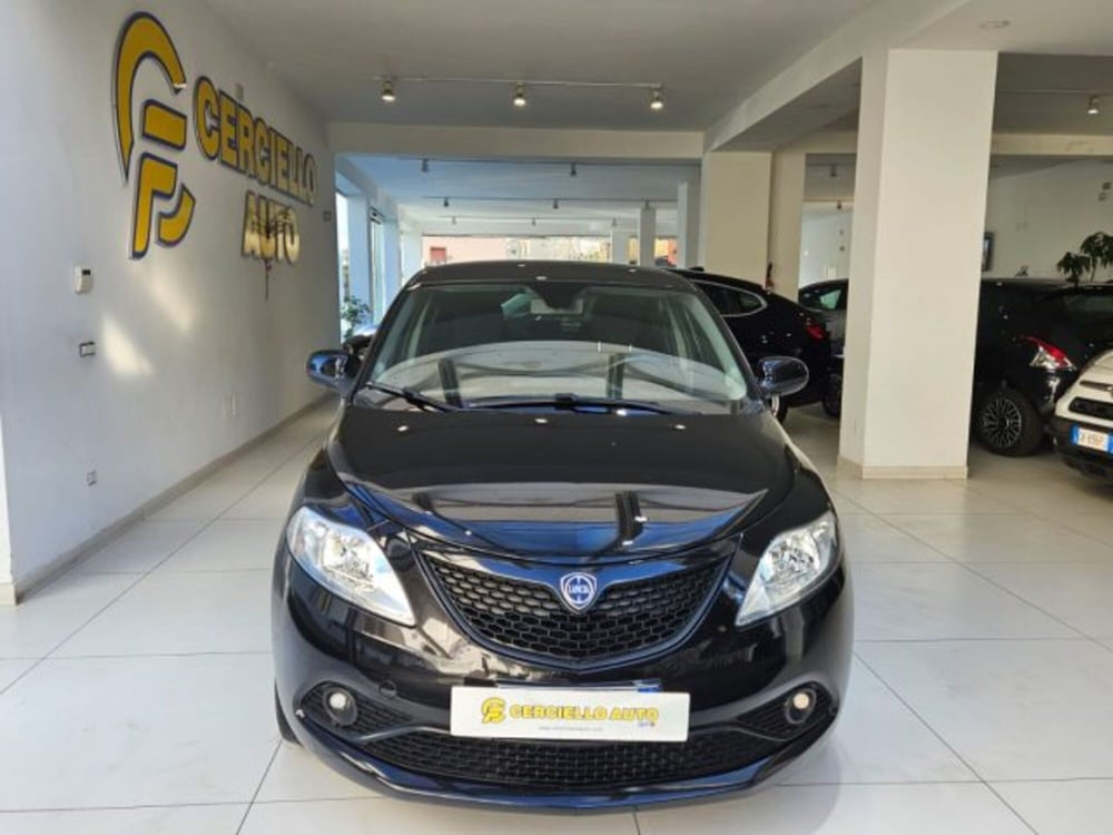 Lancia Ypsilon usata a Napoli