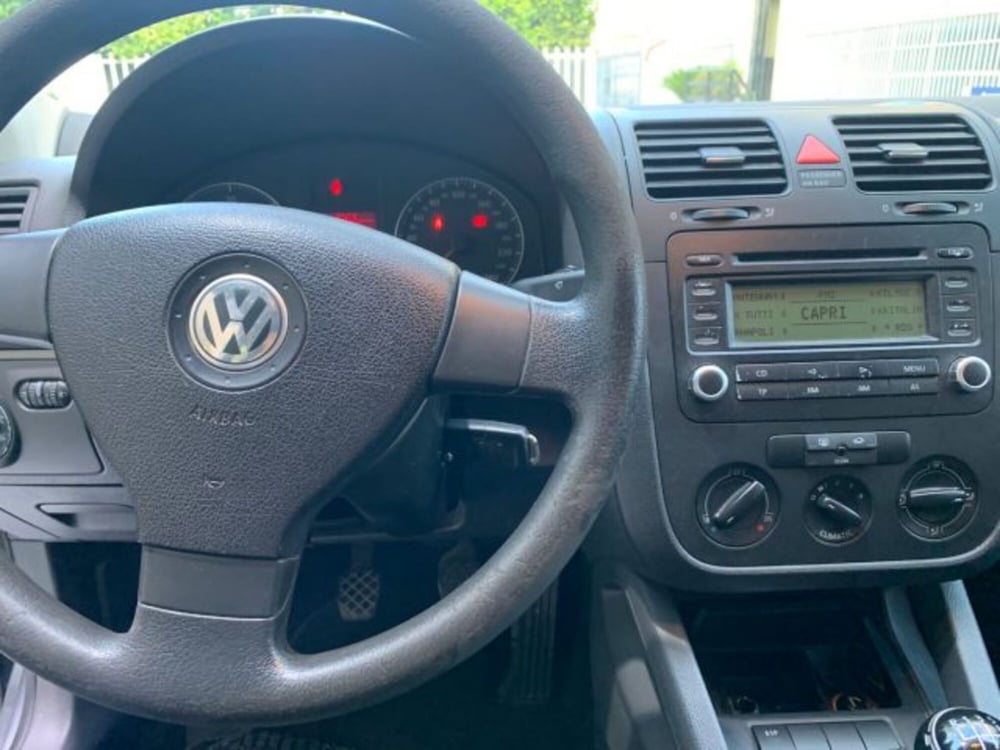 Volkswagen Golf usata a Napoli (10)