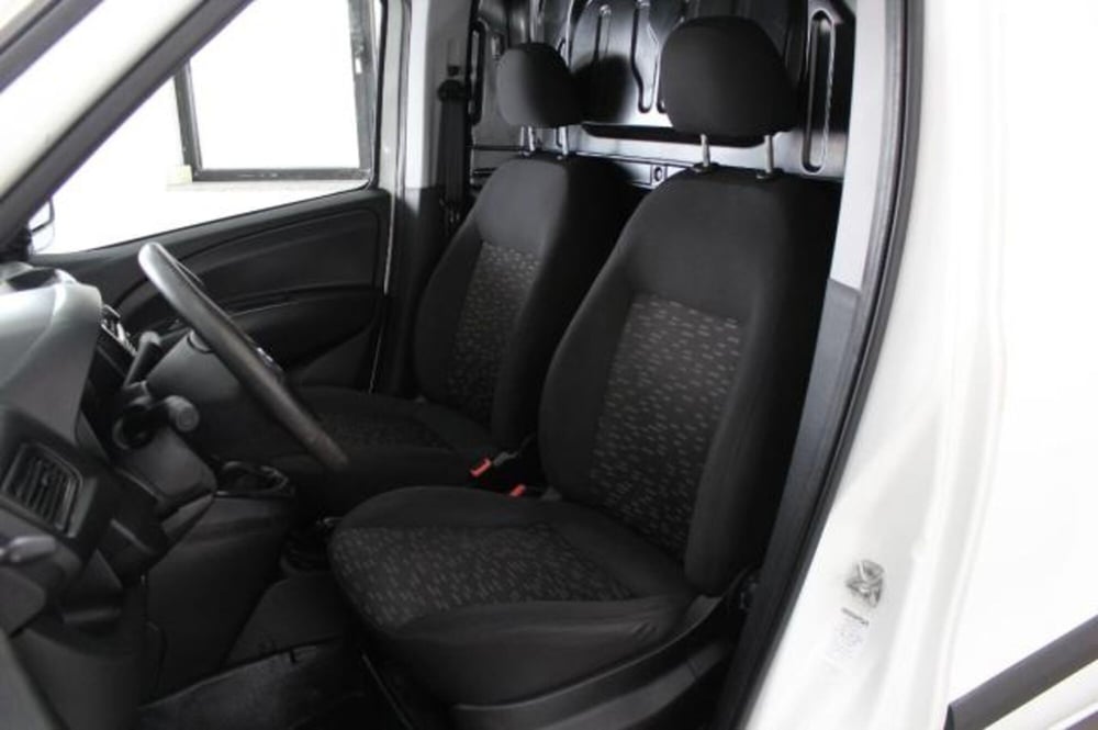 Opel Combo usata a Potenza (14)