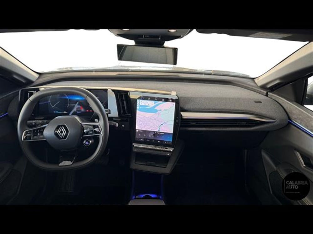 Renault Megane E-Tech Electric nuova a Reggio Calabria (7)