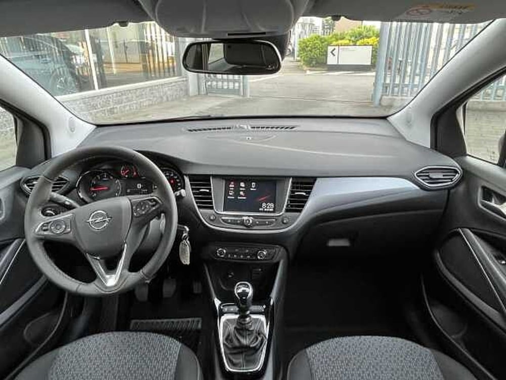 Opel Crossland nuova a Milano (9)