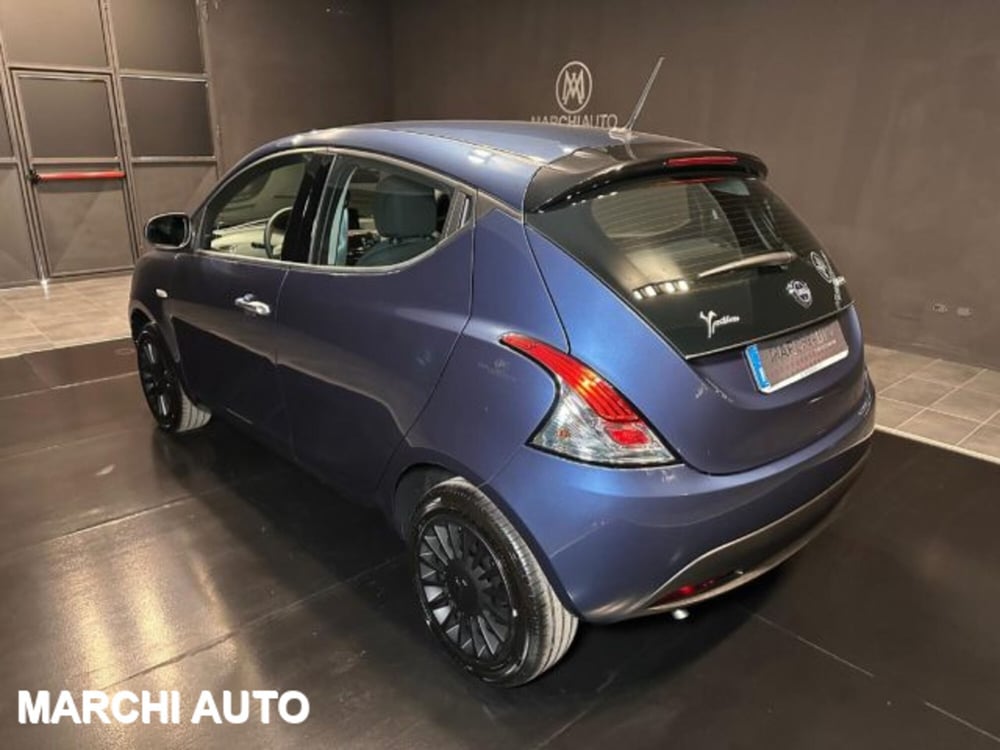 Lancia Ypsilon usata a Perugia (7)