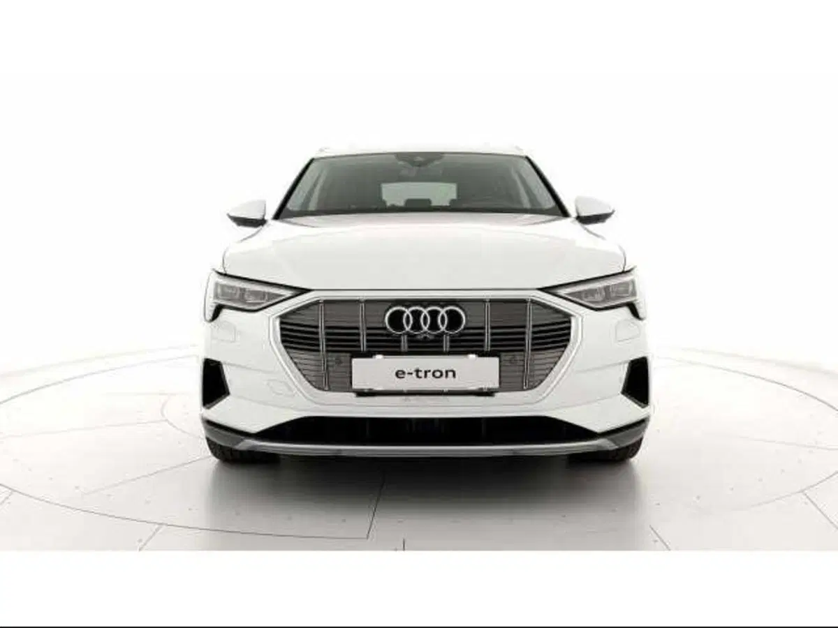 Audi e-tron usata a Padova (2)