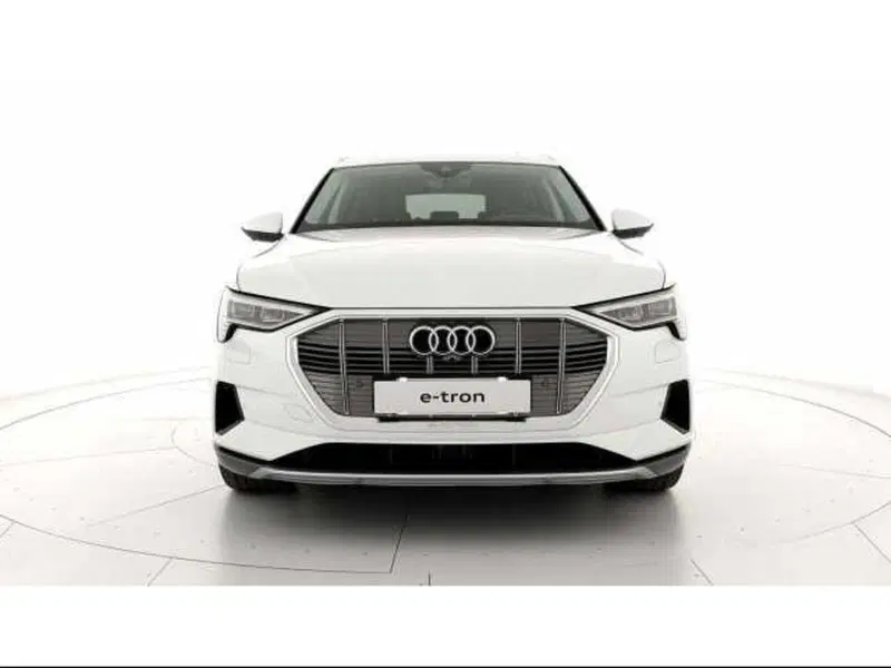 Audi e-tron usata a Padova (2)