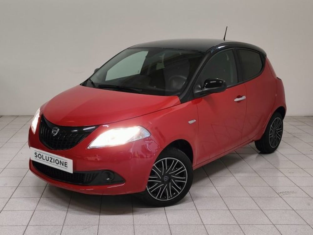 Lancia Ypsilon nuova a Novara