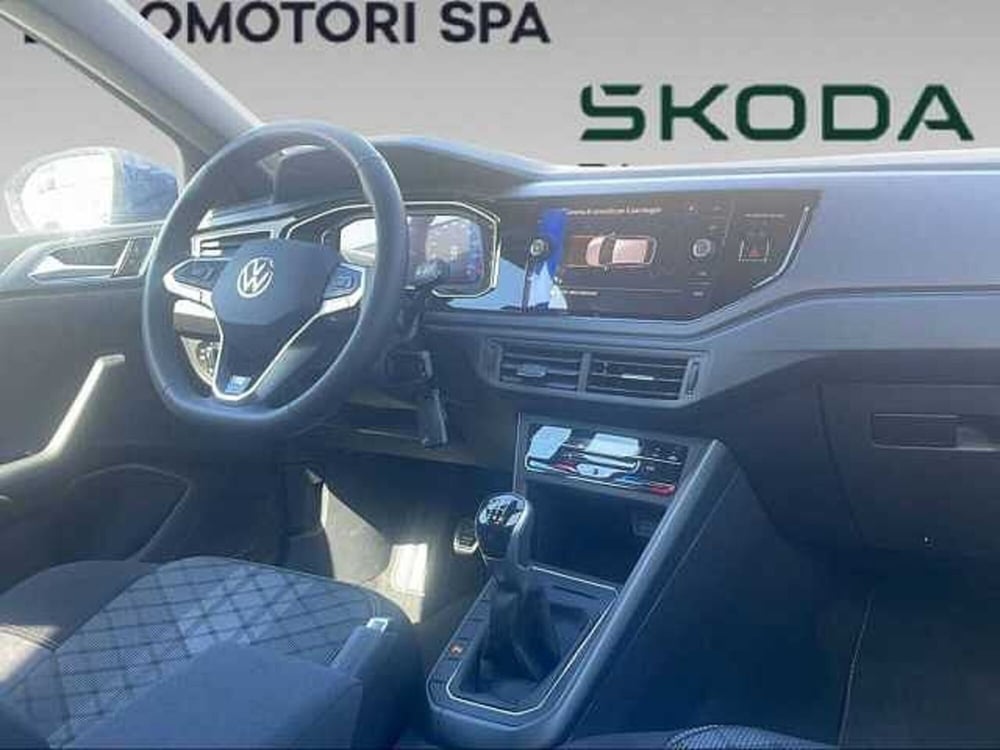 Volkswagen Taigo nuova a Siena (9)