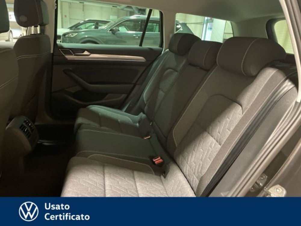 Volkswagen Passat Variant nuova a Vicenza (12)