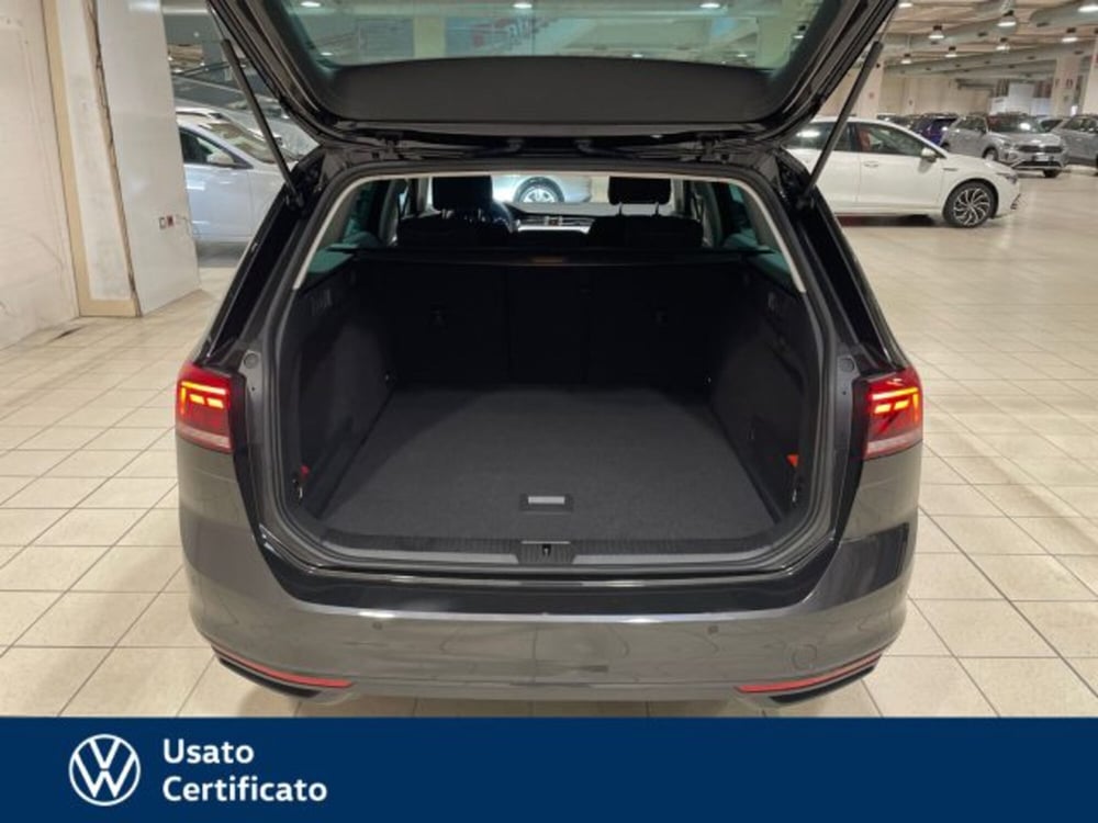 Volkswagen Passat Variant nuova a Vicenza (17)