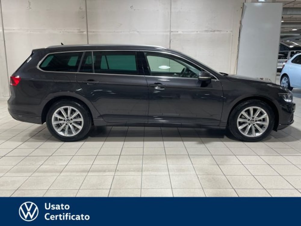 Volkswagen Passat Variant nuova a Vicenza (3)