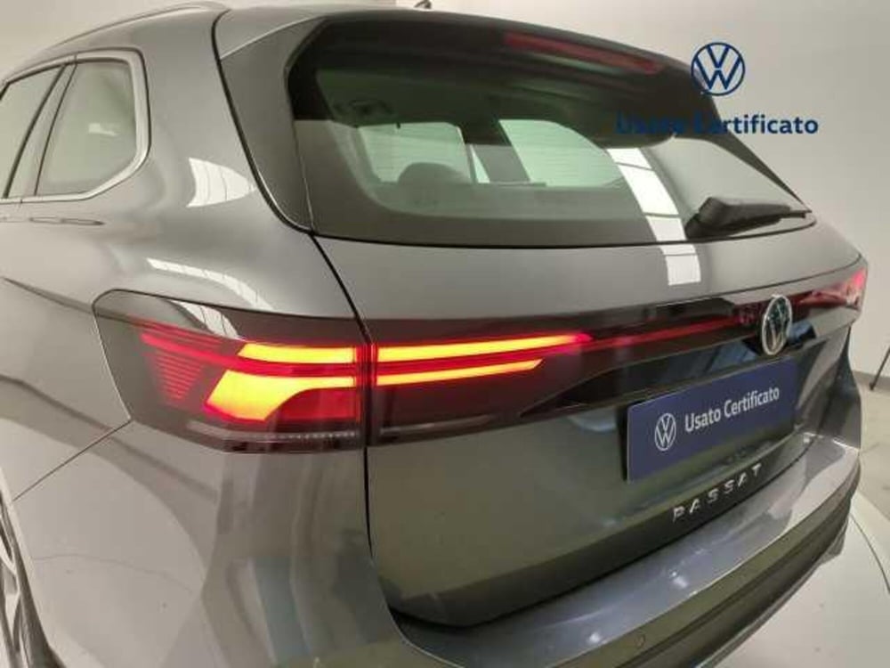 Volkswagen Passat Variant nuova a Avellino (13)