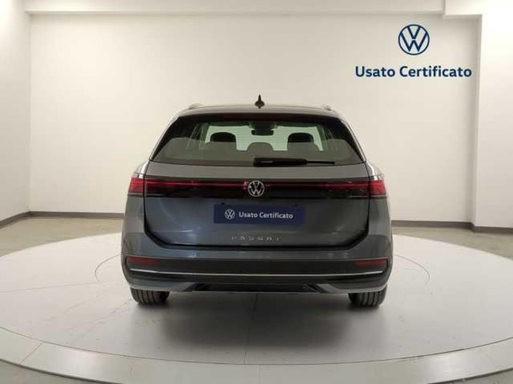 Volkswagen Passat Variant nuova a Avellino (6)