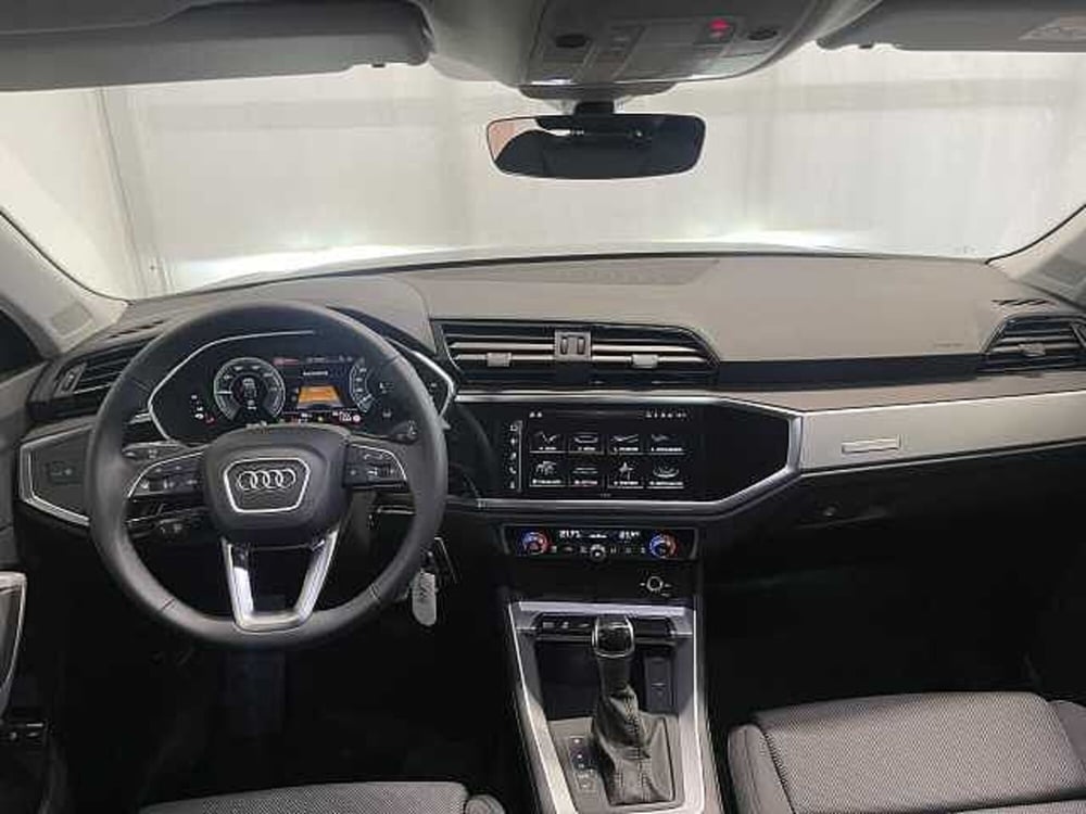 Audi Q4 Sportback nuova a Lucca (3)