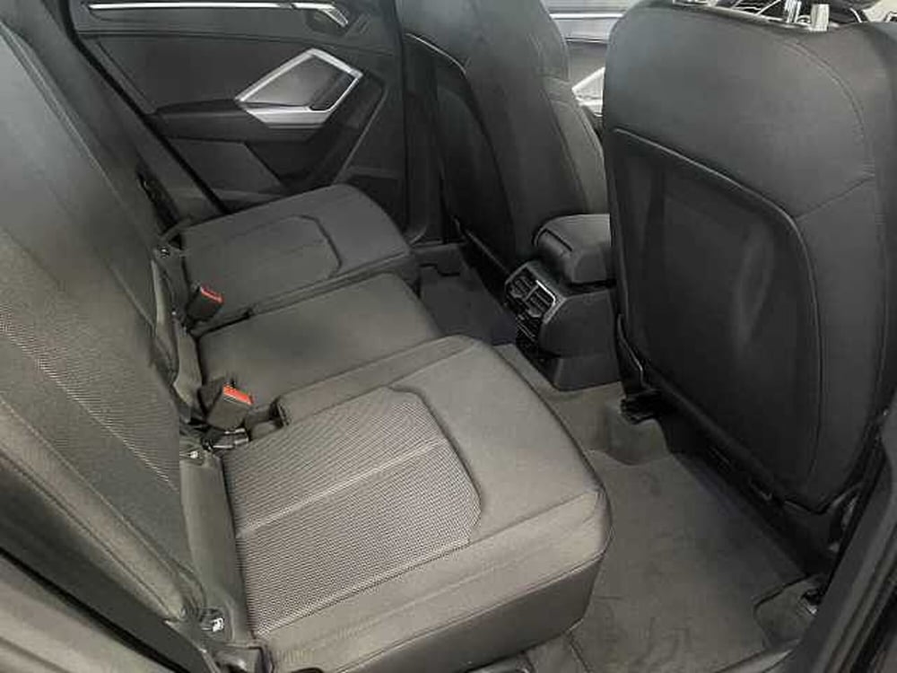 Audi Q4 Sportback nuova a Lucca (9)