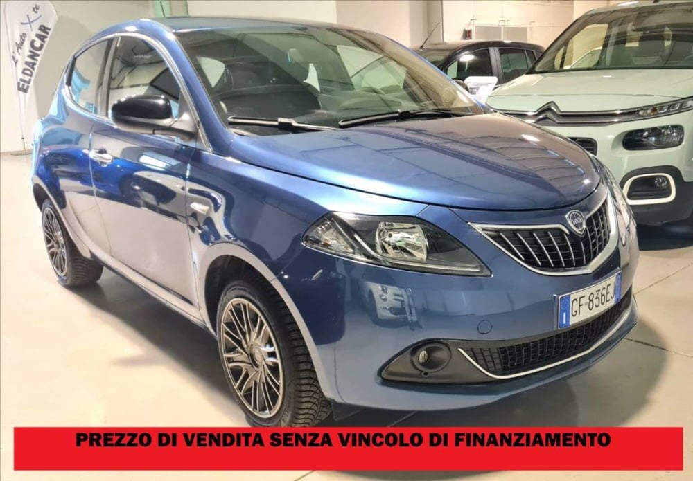 Lancia Ypsilon usata a Milano