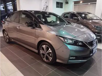 Nissan Leaf Tekna 40 kWh ProPilot Park del 2019 usata a Trezzano sul Naviglio