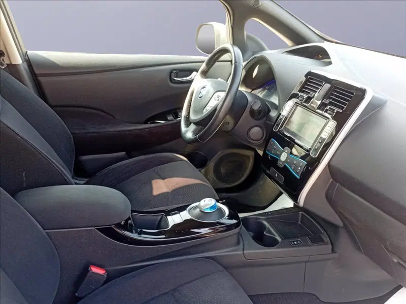 Nissan Leaf usata a Milano (12)