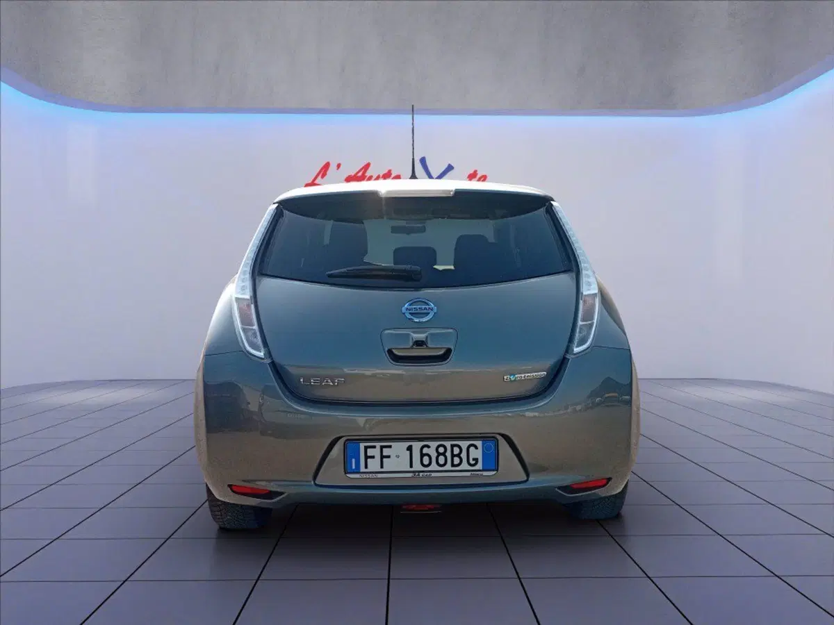 Nissan Leaf usata a Milano (9)